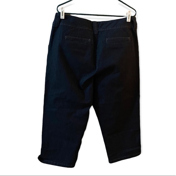 JMS Shorts Stretch Classic Capri Women’s Size 18W Blue Jeans - Picture 4 of 13
